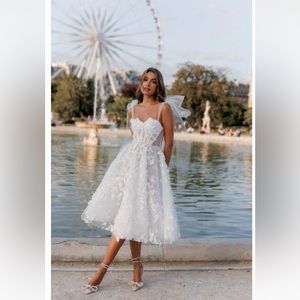 ROSIEETIENNE BRIDAL - SOFIA DRESS NEVER WORN